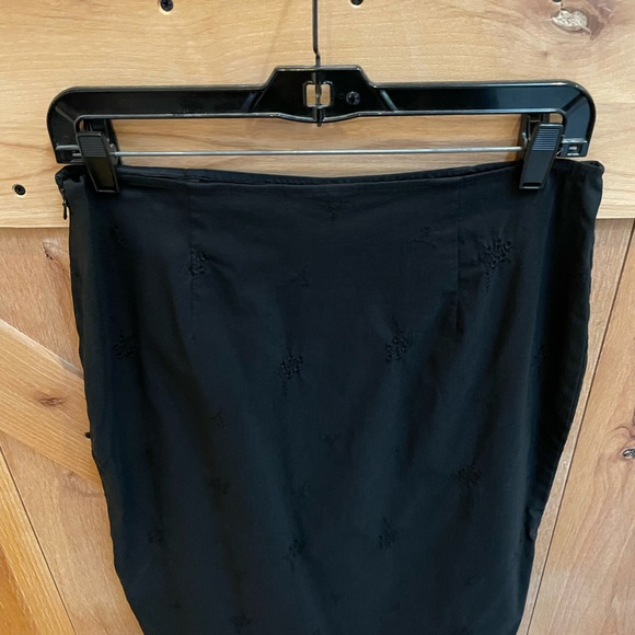 BOGO!! ❤️Express Skirt❤️ - Picture 3 of 6